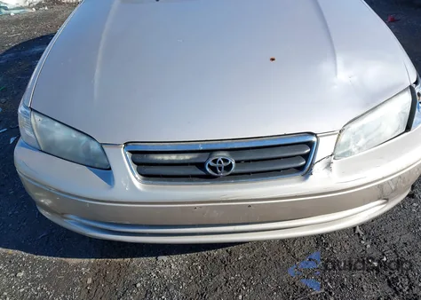 2000 Toyota Camry Ce from USA, damaged, VIN 4T1BG22KXYU008346